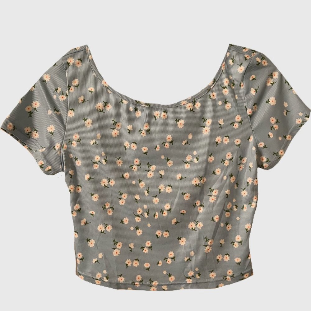 Cropped Light Blue Flower Top - Unworn and Clean